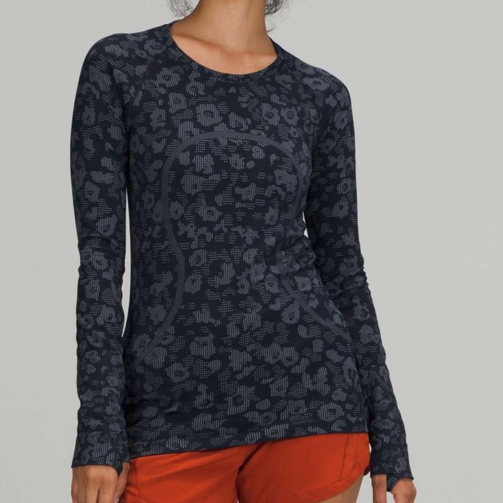 lululemon athletica Women’s Long Sleeve Crew Neck Top - Black/Gray Print